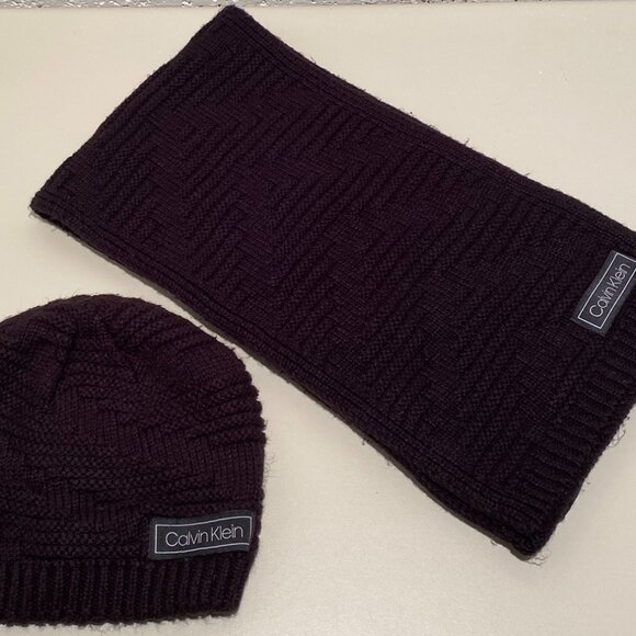 Calvin Klein Unisex Cable Knit Hat & Scarf Set - Picture 2 of 8